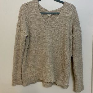 Cream v-neck sweater. Size: x-large